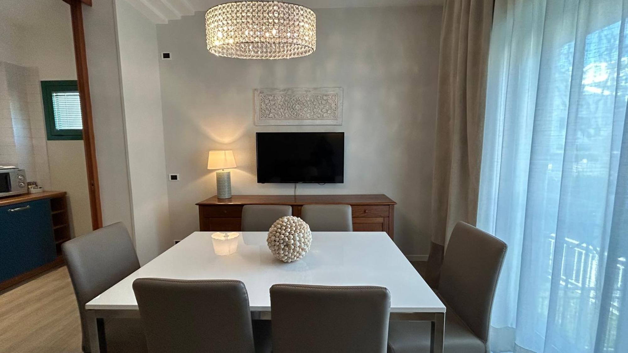 Residence Lungomare - Charming Apartments Riccione Buitenkant foto