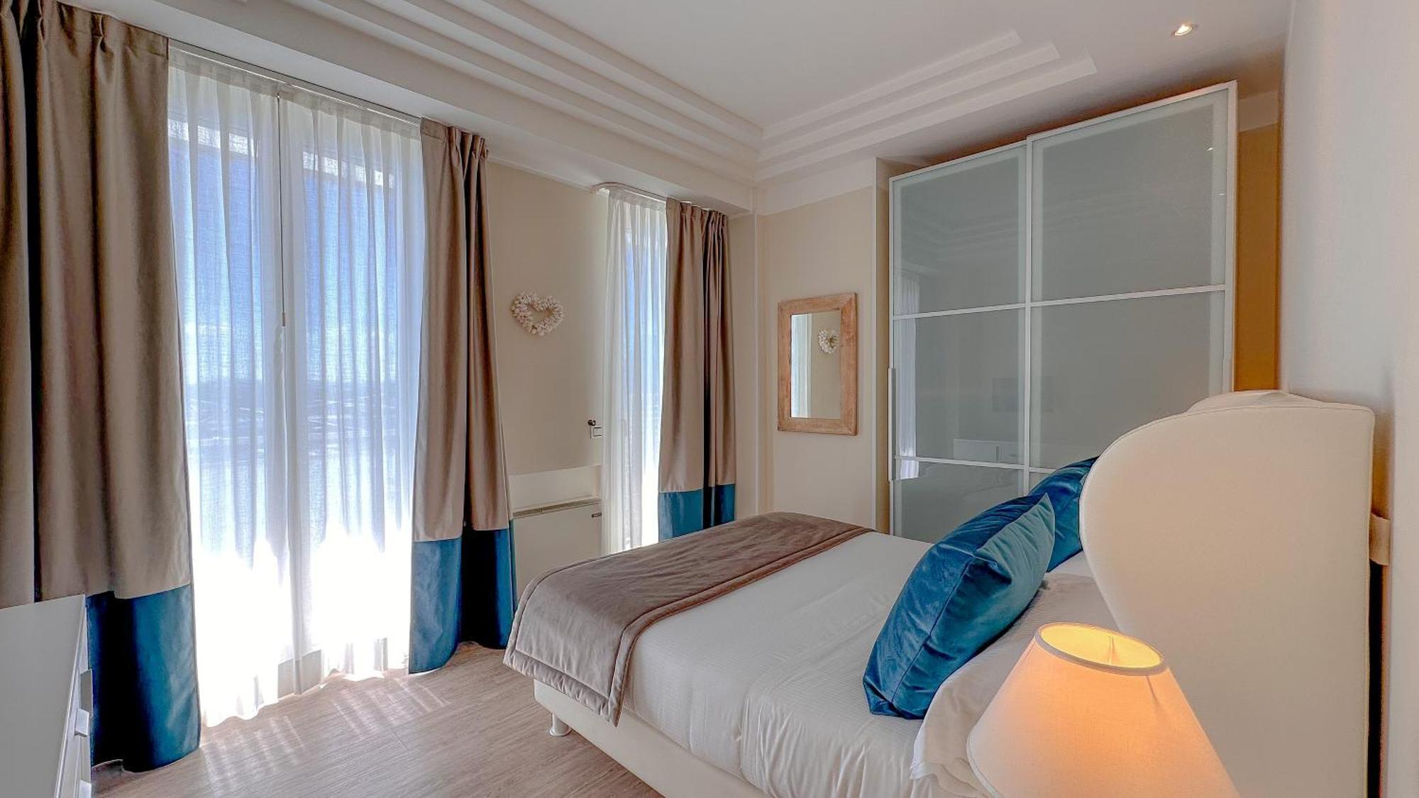 Residence Lungomare - Charming Apartments Riccione Kamer foto