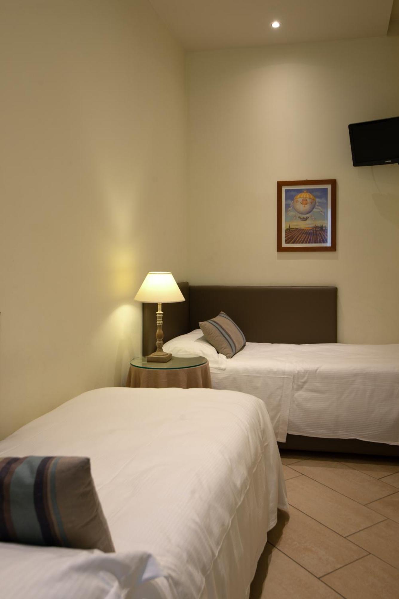 Residence Lungomare - Charming Apartments Riccione Kamer foto