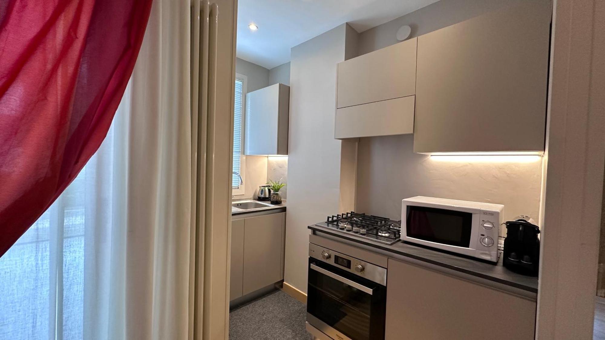 Residence Lungomare - Charming Apartments Riccione Buitenkant foto